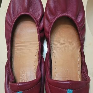 Clarks Women's Burgundy Leather Flats